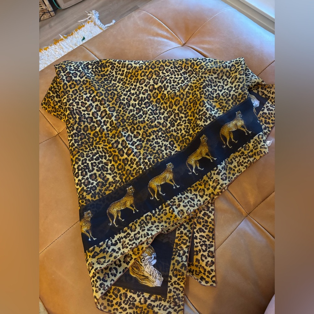 Vintage Leopard Scarf